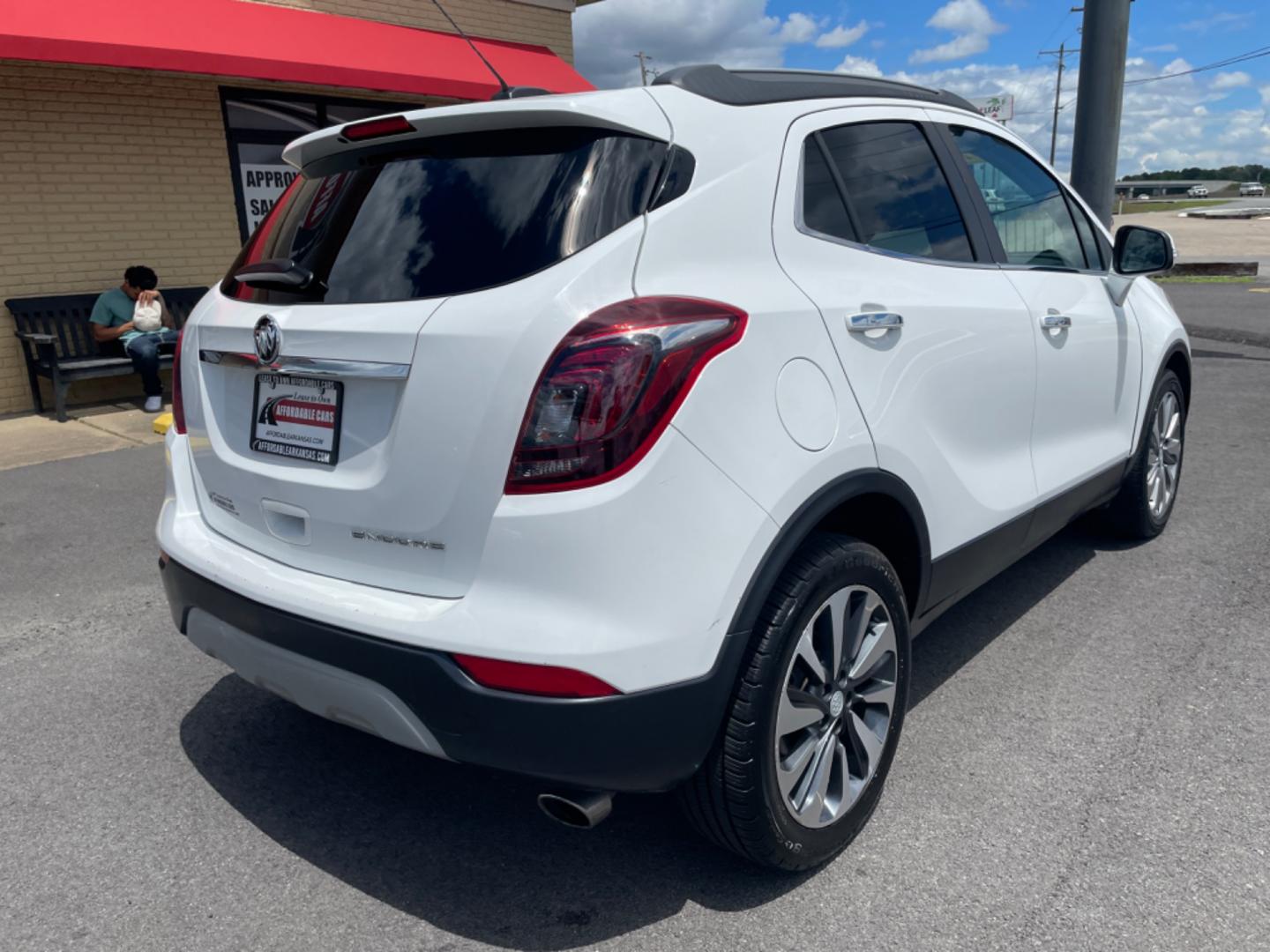 2019 White Buick Encore (KL4CJCSM7KB) with an 4-Cyl, Turbo, 1.4 Liter engine, Automatic, 6-Spd w/Overdrive and Shift Control transmission, located at 8008 Warden Rd, Sherwood, AR, 72120, (501) 801-6100, 34.830078, -92.186684 - Photo#7